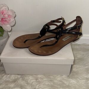 Steve Madden Black and Gold Sandals with Sleek Design & Onyx Stone Sz:9.5